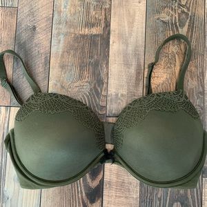 Victoria’s Secret Body By Victoria PushUp Bra 36DD